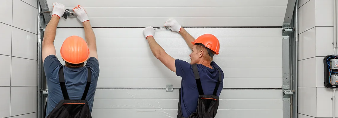 Driveway Garage Door Local Technicians in North Fort Myers, Florida